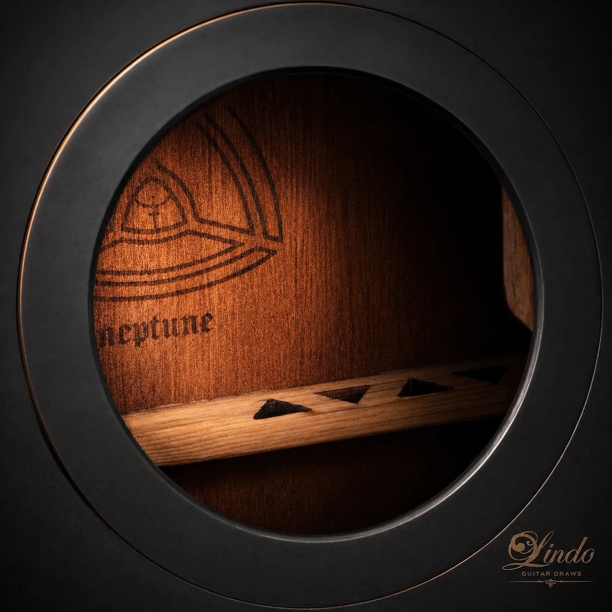 W31 Lindo Neptune V3 Short Scale Electro Acoustic Bass Guitar & Hard Case – gallery image 7